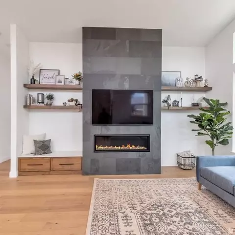 Living - 158 W 800 S #4, Orem, UT 84058 photo 1 of 3