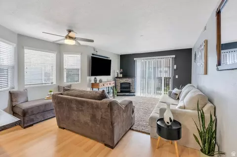 Living - 74 E Resaca Dr S #B7, Sandy, UT 84070 photo 2 of 3