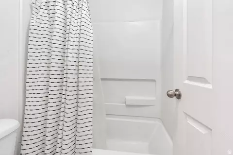 Bath - 74 E Resaca Dr S #B7, Sandy, UT 84070 photo 3 of 3
