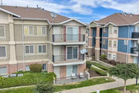 Exterior - 74 E Resaca Dr S #B7, Sandy, UT 84070 photo 3 of 4