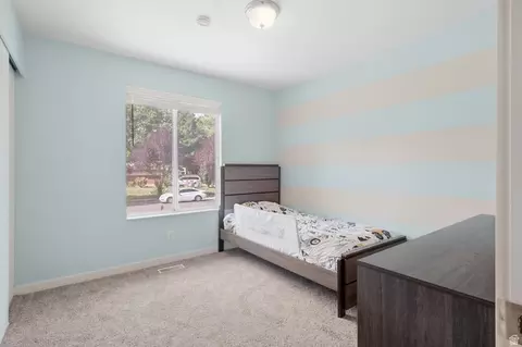 Bedroom - 618 E 315 S, Layton, UT 84041 photo 3 of 6
