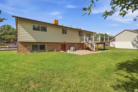 Exterior - 618 E 315 S, Layton, UT 84041 photo 3 of 6