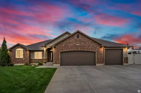873 N 2550 W, Layton, UT 84041