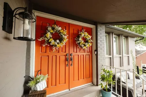 Entry Way - 436 E Canyon Estates Dr, Bountiful, UT 84010 photo 1 of 4