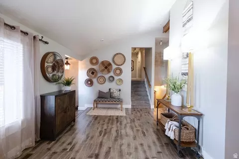 Entry Way - 436 E Canyon Estates Dr, Bountiful, UT 84010 photo 2 of 4