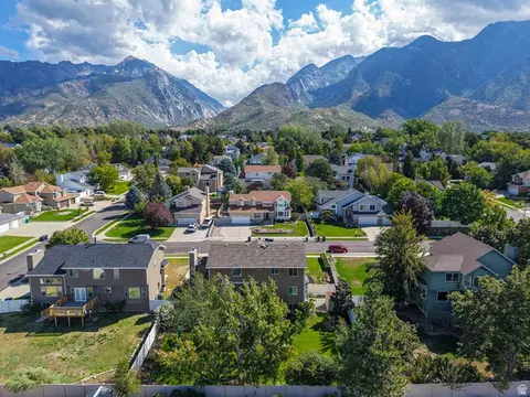 View/Area - 10146 S 2415 E, Sandy, UT 84092 photo 5 of 11