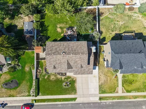 View/Area - 10146 S 2415 E, Sandy, UT 84092 photo 4 of 11