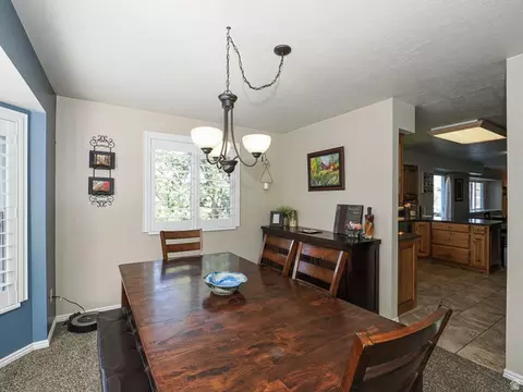 Dining - 10146 S 2415 E, Sandy, UT 84092 photo 4 of 5
