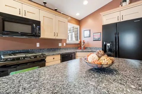 Kitchen - 446 E Green Haven Dr S, Midvale, UT 84047 photo 5 of 5