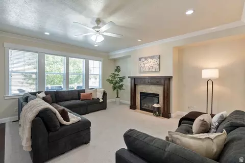 Living - 1123 S Wildflower Ln, Mapleton, UT 84664 photo 4 of 4
