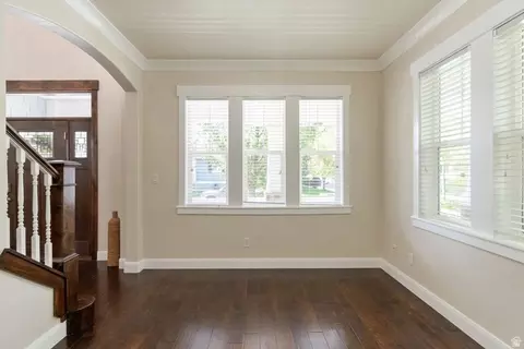 Living - 1123 S Wildflower Ln, Mapleton, UT 84664 photo 2 of 4