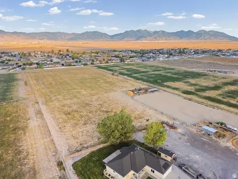View/Area - 415 S Worthington St, Grantsville, UT 84029 photo 5 of 8