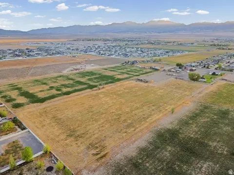 View/Area - 415 S Worthington St, Grantsville, UT 84029 photo 6 of 8