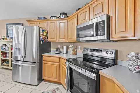 Kitchen - 415 S Worthington St, Grantsville, UT 84029 photo 1 of 2