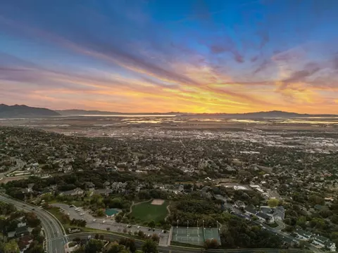View/Area - 3860 S Highland Ct E, Bountiful, UT 84010 photo 8 of 8