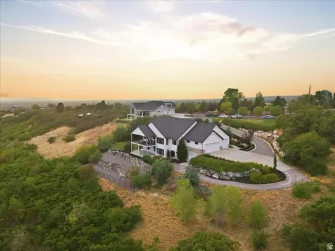 View/Area - 2522 E Thurston Ln, Layton, UT 84040 photo 1 of 5