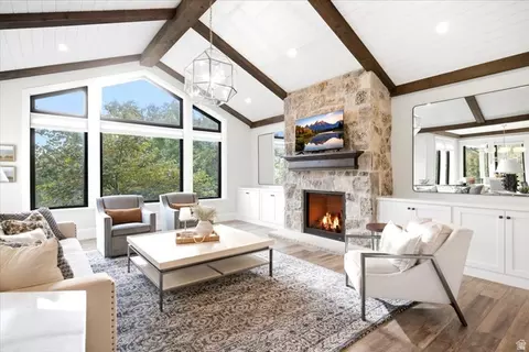 Living - 2522 E Thurston Ln, Layton, UT 84040 photo 2 of 4