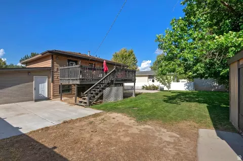 Exterior - 8523 S Kelsch Dr E, Sandy, UT 84093 photo 5 of 10