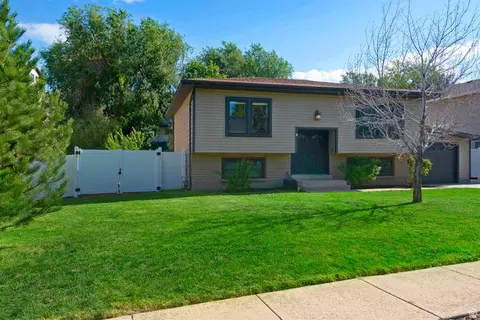 Exterior - 8523 S Kelsch Dr E, Sandy, UT 84093 photo 10 of 10
