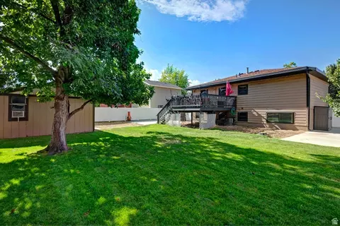 Exterior - 8523 S Kelsch Dr E, Sandy, UT 84093 photo 4 of 10