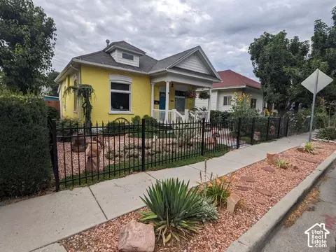 862 W Genesee Ave S, Salt Lake City, UT 84104