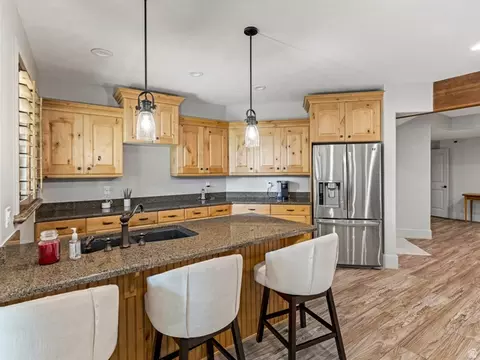 Kitchen - 4460 S 2700 E, Holladay, UT 84124 photo 5 of 6