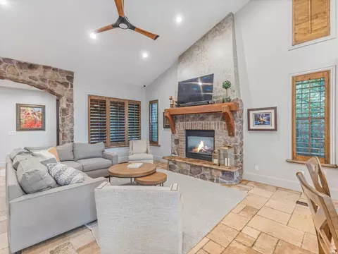 Living - 4460 S 2700 E, Holladay, UT 84124 photo 2 of 5