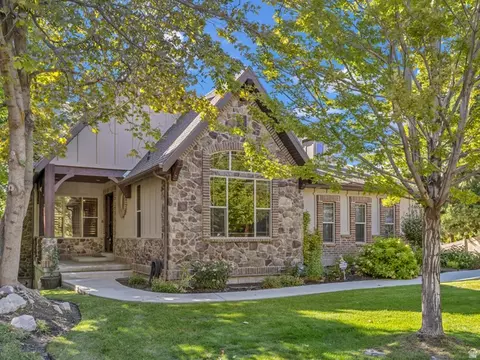 Exterior - 4460 S 2700 E, Holladay, UT 84124 photo 2 of 8