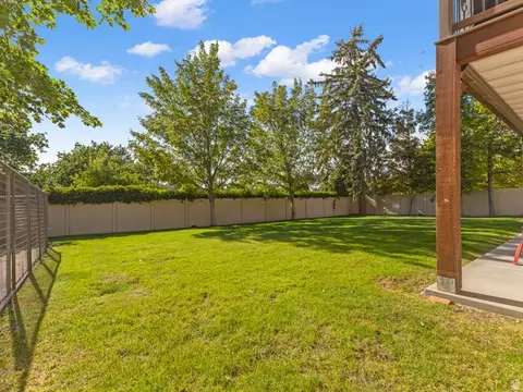 Exterior - 4460 S 2700 E, Holladay, UT 84124 photo 4 of 8
