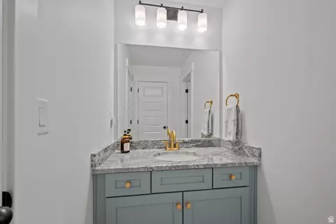 Bath - 36 W Limber Pine Dr, Mapleton, UT 84664 photo 6 of 6