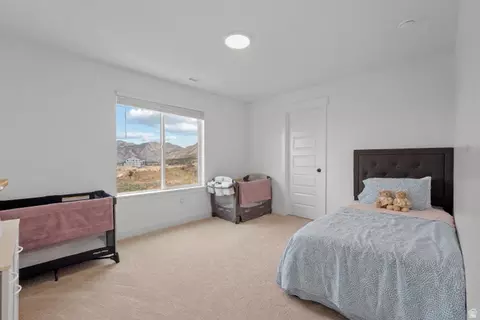 Bedroom - 36 W Limber Pine Dr, Mapleton, UT 84664 photo 5 of 5