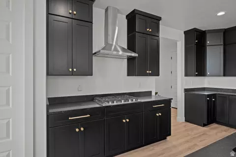 Kitchen - 36 W Limber Pine Dr, Mapleton, UT 84664 photo 3 of 6
