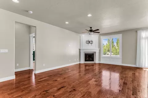 Living - 2063 E 1200 N, Layton, UT 84040 photo 3 of 4