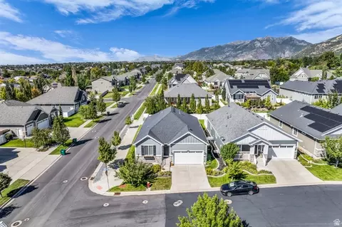 View/Area - 2063 E 1200 N, Layton, UT 84040 photo 2 of 7