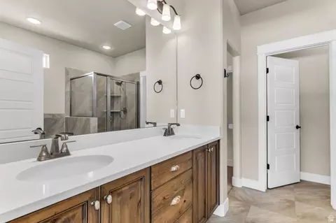 Bath - 2063 E 1200 N, Layton, UT 84040 photo 1 of 5