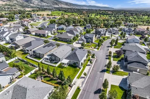 View/Area - 2063 E 1200 N, Layton, UT 84040 photo 5 of 7