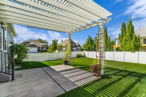 Exterior - 2063 E 1200 N, Layton, UT 84040 photo 4 of 6