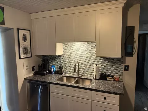 Kitchen - 3572 S Madison Ave E, Ogden, UT 84403 photo 1 of 2