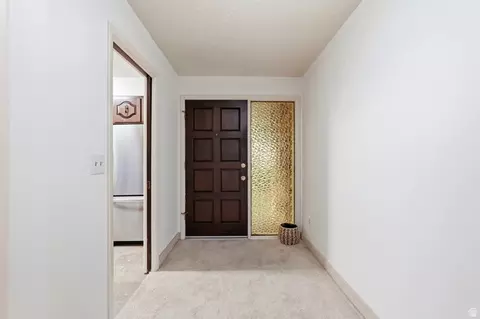 Entry Way - 485 Parkview Cir, Smithfield, UT 84335 photo 1 of 2