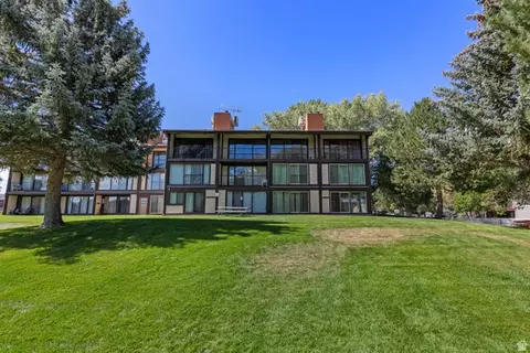 2176 S Bear Lake Blvd #410, Garden City, UT 84028