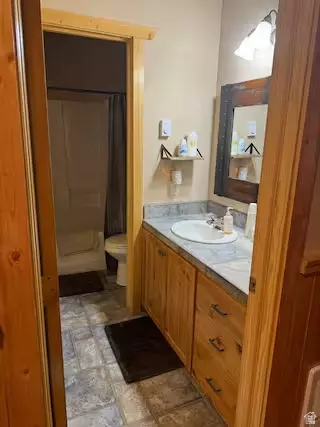 Bath - 1012 N 725 W, Brian Head, UT 84719 photo 3 of 4