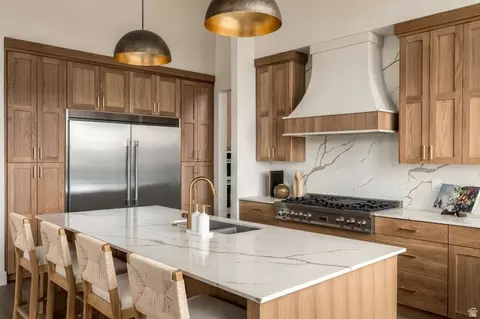 Kitchen - 1341 Willow Lakes Dr #56, Logan, UT 84321 photo 5 of 11