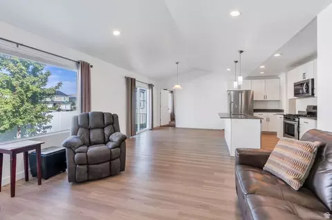 Living - 1854 S 360 W, Payson, UT 84651 photo 2 of 3