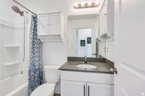 Bath - 1854 S 360 W, Payson, UT 84651 photo 2 of 2