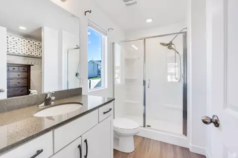 Bath - 1854 S 360 W, Payson, UT 84651 photo 1 of 2