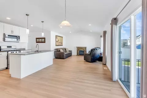 Living - 1854 S 360 W, Payson, UT 84651 photo 3 of 3