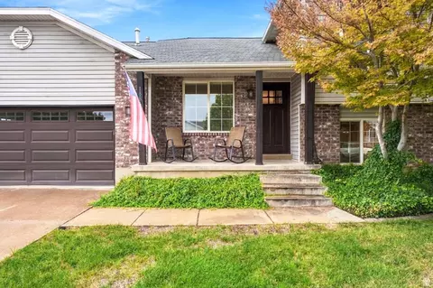 Exterior - 1886 S Dahl Ln, Syracuse, UT 84075 photo 2 of 8