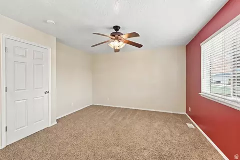 Bedroom - 1886 S Dahl Ln, Syracuse, UT 84075 photo 2 of 5