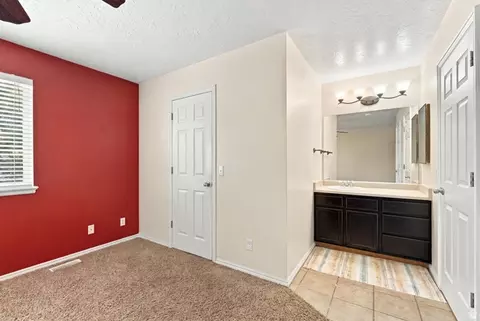 Bedroom - 1886 S Dahl Ln, Syracuse, UT 84075 photo 3 of 5