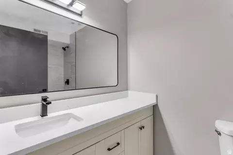 Bath - 2194 N 220 E, Provo, UT 84604 photo 1 of 1